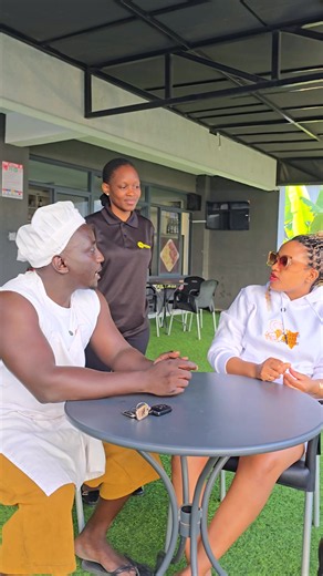 mc exodus comedy with Royalty FLO — restaurant skit