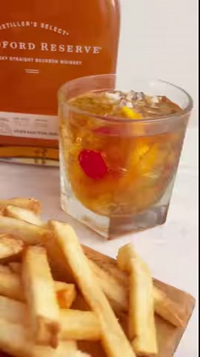 11K views · 46 reactions | Father’s Day is almost here and Dad deserves to celebrate! 弄 See how you can treat dad to deals on drinks, meals, and more here: https://rt.day/3Vnrql5 | Ruby Tuesday | Facebook