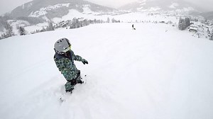 As 2 year old Ferry from the snowboarding family proves: Snowboarding is fun! | BLUE TOMATO