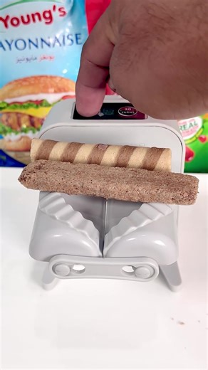 Dumpling making machine #asmr #shorts #foryoupage❤️❤️ #viralvideos #tiktokfood