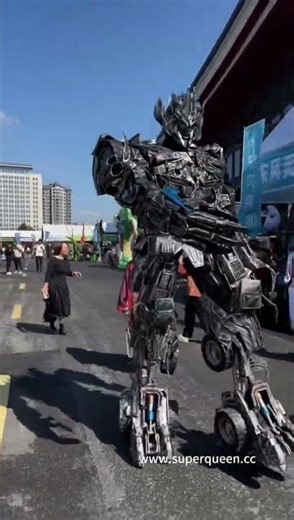 Our Transformers Megatron walks the convention floor – and everyone notices. #transformers #megatron