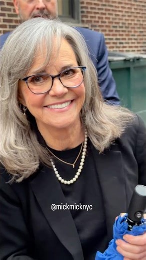 Mrs. Doubtfire icon Sally Field, 79, making time for fans in NYC ❤️