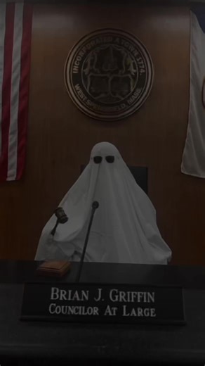 Halloween is almost here, West Side! 👻 As our little ghosts and goblins get ready to hit the streets, we want to remind everyone to help keep Halloween safe and fun for all. 🕯️ Trick-or-Treaters: • Walk on sidewalks and cross at corners. • Make sure costumes are bright or reflective. • Carry a flashlight or glow sticks to stay visible. • Always check your treats before enjoying them! 🚗 Drivers: • Slow down and be extra alert in neighborhoods. • Turn on your headlights early—even before it’s d