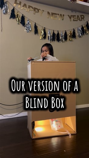 𝕾𝖚𝖟𝖊𝖙𝖙𝖊™️ | We love Blind Boxes so much, we made it a game. #blindboxopening #blindbox #partygames #christmasgames #holidaygames | Instagram
