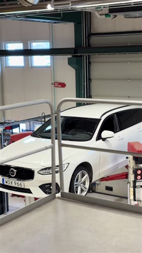 Drog om lite slangar på min v70 #foru #4u #xzcyba #v90 #airsuspansion