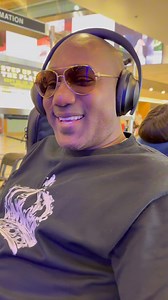 67K views · 1.7K reactions | It’s giving KLASS in the city. New York, are you ready? Black or white, bring the vibes — ’cause the boat leaves with or without you. See you later 懶 #KLASSitis | KLASS | Facebook