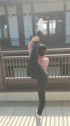 @contortica on Instagram: "More details below 👇 . . . Chinese Contortionist Photoshoot🐍 . . . . . Artist : Unknown . . . . #contortiontraining #backbend #ballet #rhythmicgymnastics #yoga #contortionist #flexibility #flexiblewomen #backbend #cheerleader #oversplits #contortion #needle #flexible #rubberngirl #ballerina #cheerleading #gymnastics #model #chinesecontortion"