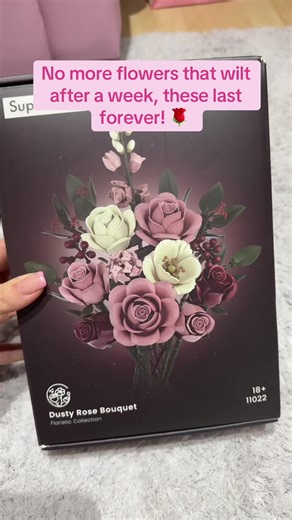 Everlasting Building Block Roses: Unique Gift Idea