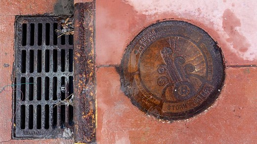 King tide floods parts of Miami