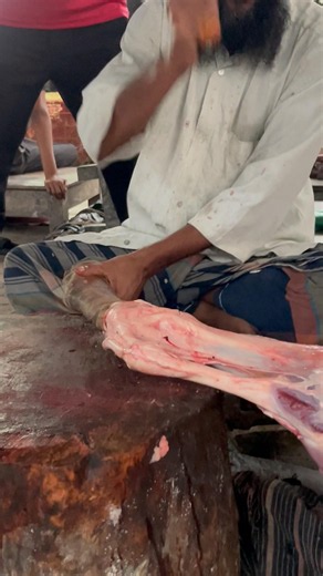 Cow's leg cutting skills #meatcuttingtechniques #meatslicing #meatmarket