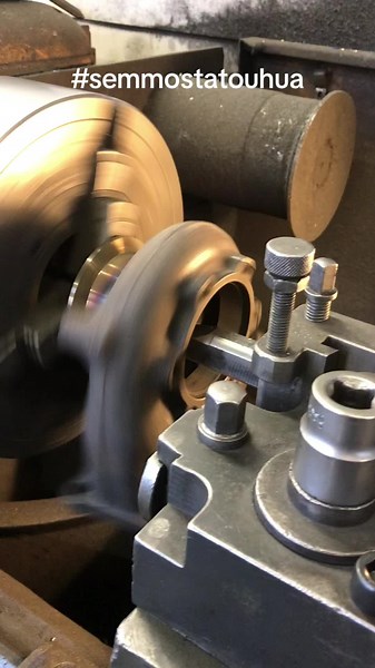 Metalworking Process: Grinding and Polishing Techniques