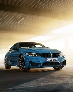 Performance and exclusivity by tradition. Meet the BMW M4 Edition ///M Heritage. Limited to 750 units, the special model celebrates what the three M colors have stood for ever since: exhilarating performance, and exclusive design. #TheM4 __ BMW M4 Coupé with Competition Package: Fuel consumption in l/100 km (combined): 10.0 [9.3]. CO2 emissions in g/km (combined): 227 [213]. The figures in brackets refer to the vehicle with seven-speed M double-clutch transmission with Drivelogic. Further inform