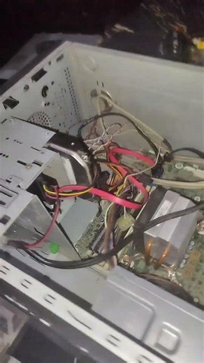 Intel graphics 4600 HD|this will be true that I don't need the hashtags to make my videos grow up.