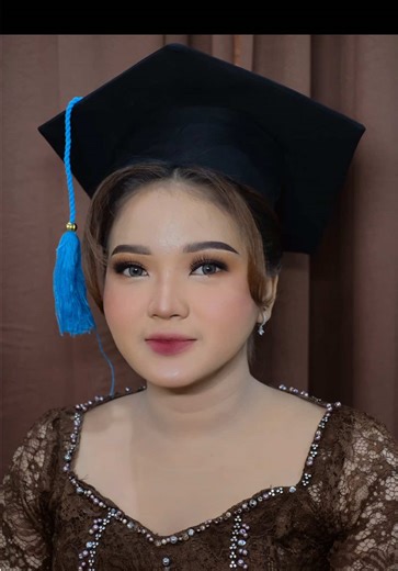 Makeup Wisuda Tutorial: Tips from Jakarta MUA