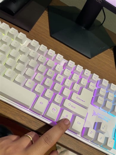 keyboard rgb skytech gaming pc!! #entertainment #fyp #pcgaming