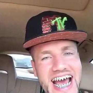 #VINE #46 MY MAiN, GOAL iS TO BLOW UP! AND THEN.. ACT LiKE i DONT KNOW NOBODY Vine by RiFF RAFF!