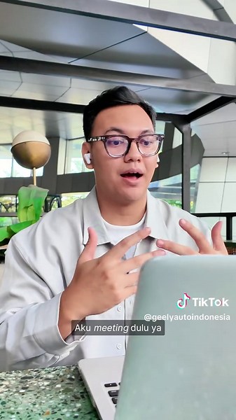 Ready for Whatever Comes Next Whether it's work, errands, or time for yourself, Geely EX2 seamlessly adapts to your daily routine, making every journey feel easier and more enjoyable #GeelyEX2 #EXtraFun2You #LifeFullyRefined #SeeTheWorldInFull #GEELYIndonesia