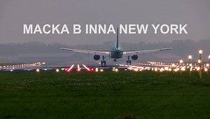 Macka B Inna New York Vlog Brand New Album 'Health Is Wealth' available RIGHT NOW ! https://mackab.lnk.to/HealthIsWealthAr Thanks to: VP Records Greensleeves Records Veggie Castle II Inc Vogue B.B. King Blues Club & Grill Record Stop Ital Kitchen Urban Vegan Kitchen Give thanks for all the support Yes Iyah Follow Macka B: https://www.facebook.com/OfficialMackaB https://www.instagram.com/officialmackab https://twitter.com/mackab http://www.mackab.com Cucumba & Wha Me Eat T-Shirts Available at www