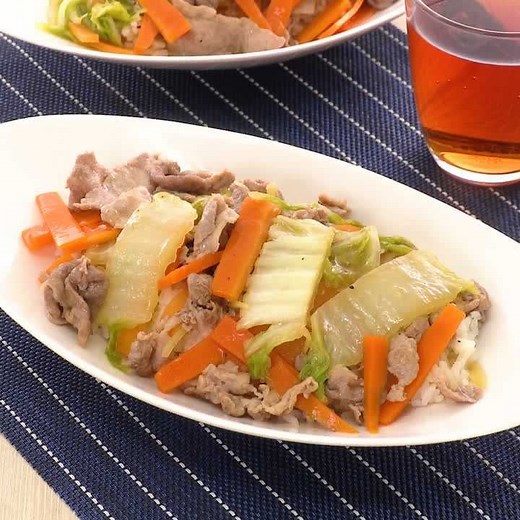 野菜たっぷり！ 豚肉と白菜の中華丼のレシピ動画・作り方 | デリッシュキッチン