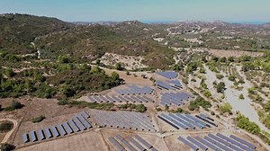 Una gran variedad de paneles solares: video de stock (totalmente libre de regalías) 3656306987 | Shutterstock