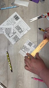 Yup…more things you can make with Dollar Tree Peel & Stick wallpaper…PENS! #blessingscrafttherapy #easycrafts #dollartree | Blessings Craft Therapy