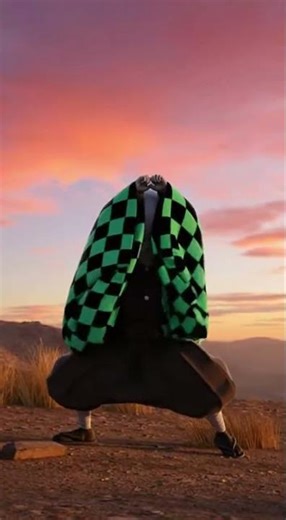 Alien Cosplayer Tries Samurai Moves in Checkered Haori