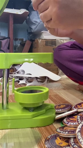 Exploring the Button Pin Maker Machine for Small Businesses