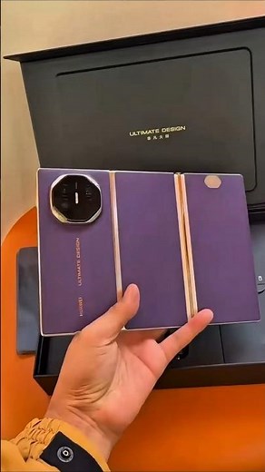 Huawei Mate XTs Tri-Fold Ultimate Design 5G Smartphone