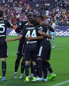 699K views · 10K reactions | Leaving Las Vegas with a winning start to the tour!  #JuveChivas #JuveOnTheRoad | Juventus | Facebook