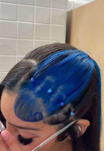 Blue Hair Inspo: Easy Skunk Stripe Styles