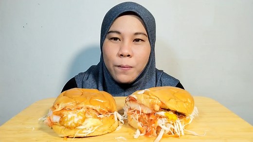 BURGER BENJO: ASMR Mukbang Malaysia Trend