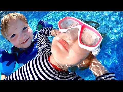 NiKO Shark vs Mermaid ADLEY!! Barbie Dream Camper adventure to the Pool for an underwater play day!