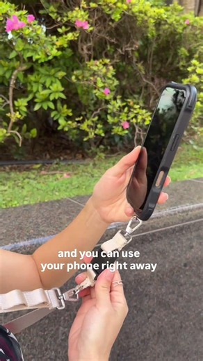 One smooth slide with the Fidlock Utility Strap. Back in control of your phone in seconds #mageasy