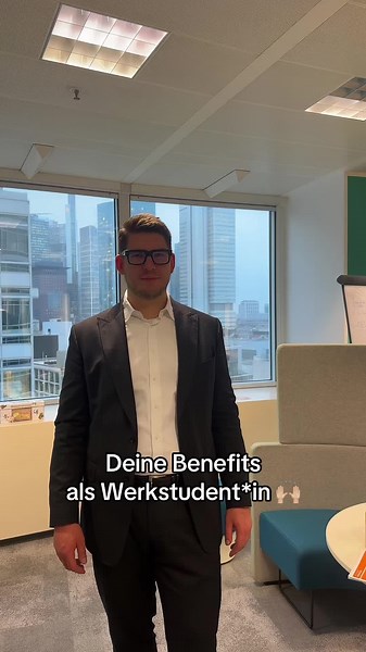 Du möchtest neben deinem Studium schon Geld verdienen? Dann bewirb dich jetzt für eine Werksstudententätigkeit und profitiere von sehr guten Benefits 😌🙌🏼 Alle Infos auf unserer Karriereseite & in der Jöbbörse 💡#dzbank #career #studium #nebenjob #werksstudent #finance #frankfurt