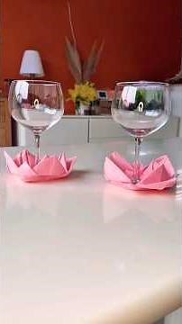 Easy flower-shaped napkin folding 💖 Romantic table decoration 🌹 DIY Valentine's Day tutorial
