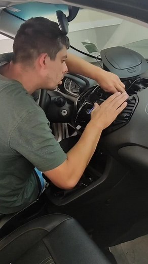 How to Remove a Car Sun Visor Easily