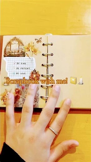 Scrapbook with me! 💫 #journal #mindfuljournaling #scrapbooking #shorts ‪@UniversalDownloads‬