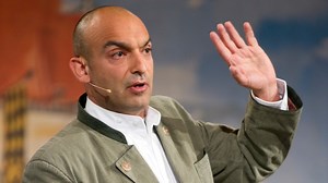 Maibockanstich: Maibockanstich 2012 | Rede von Django Asül