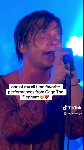Cage The Elephant - Cigarette Daydreams (Live 2014)