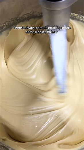 A little behind the scenes action at our Cornwall bakery. 👩‍🍳 We whip up your favourite baked goods daily and deliver them across the island every single day! 🔥 🚚 #robinsdonutspei #robinsdonuts #comebakewithus #baking #donuts #muffins