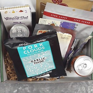 7.6K views · 36 reactions | Take a look at all the low carb treats that were featured in the most recent My Keto Snack Box shipment! See my detailed review here --> https://lowcarbyum.com/my-keto-snack-box-review/ | Low Carb Yum | Facebook