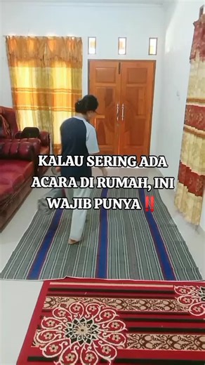 Vivin Eliana Lompe on Instagram: "Kalau ada acara di rumah, ini wajib punya‼️ #tikarlipat #tikarpiknik #alatrumahtangga"