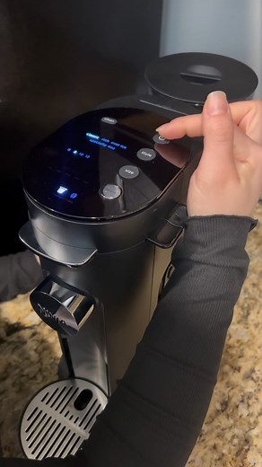 31K views · 218 reactions | Me encanta mi cafetera y ya que me han preguntado antes aquí les enseño cómo usarla. Si les gusta pueden encontrarla en mis historias destacadas#podsandgrounds #ninja #cafetera #coffee #cafe | Mi casa Mi paz | Facebook