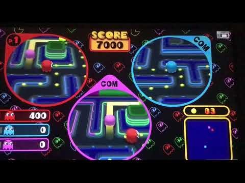 Playing Pac-Man Versus