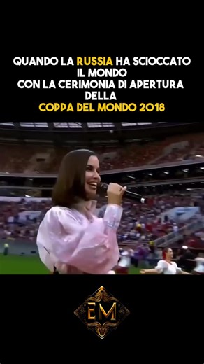 MOTIVAZIONE | MINDSET | BUSINESS on Instagram: "Immagina di partecipare alla cerimonia di apertura dei Mondiali di calcio Russia 2018 e di rimanere senza parole davanti a uno spettacolo straordinario, mai mostrato al pubblico. È una storia scioccante che stiamo per rivelare. La cerimonia di apertura era stata progettata per essere perfetta per quel Mondiale. Una produzione imponente, carica di identità nazionale. Una canzone russa, la “Matushka”, faceva parte della performance, insieme ai temi d