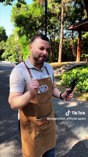 Mini palo de selfie, multifunción 4‑en‑1, control remoto Bluetooth, graba fácilmente tus viajes, envío gratis #magicjohn #tiktokspain #selfiestick #bluetooth #trendin