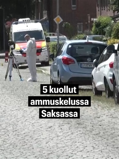 Ainakin viisi ihmistä on kuollut ammuskelussa Stadessa Saksassa, uutisoi useampi kansainvälinen media. Reutersin mukaan poliisi on ottanut kiinni yhden miehen. Poliisi ei osaa sanoa vielä, mikä teon motiivi on ollut. Toimittaja: Tatu Helle, Katariina Weijo, Elina Karjalainen Video: Reuters Julkaistu 29.6.2026 #Saksa #ammuskelu #kuolleet #uutiset #ulkomaat