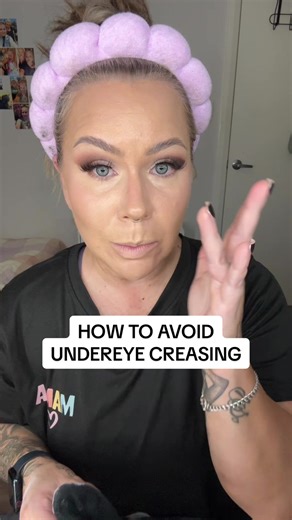 How to Avoid Undereye Creasing with Makeup Tips