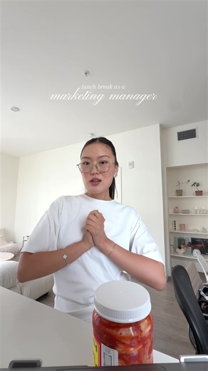 Lunch Break Mukbang: Marketing Manager's Work Vlog
