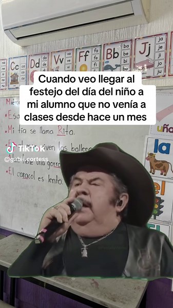 Cosas que pasan y uno debe estar prevenido , a clases no pero fiesta si 🫣🥴🤣#CapCut #maestra #maestratiktoker #maestrosdetiktok #diadelniño #festejo #fiesta #alumnos #alumnosyprofesores #humor #risa